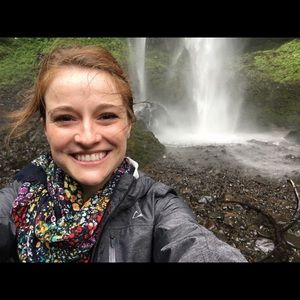 Meet your Posher, Amy